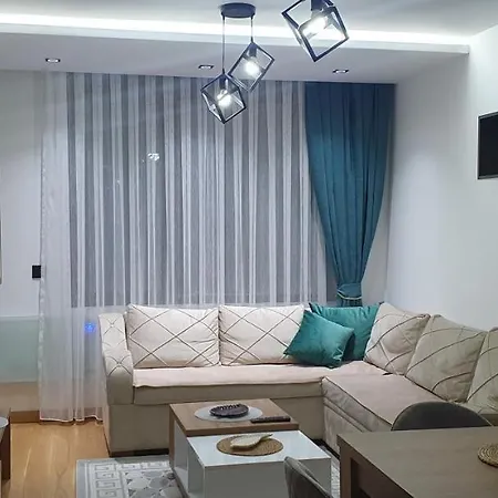 Helena Lux Apartment *