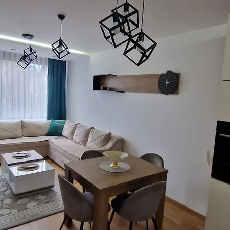 Apartament Helena Lux *